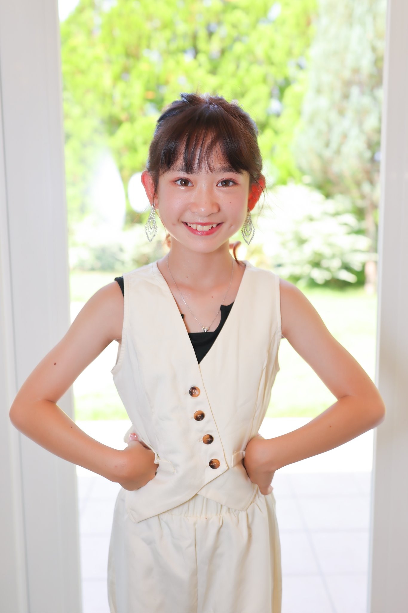 Antoni Clave、FILLETTE AU CHAT、海外版超希少レゾネ AZONE INTERNATIONAL::えっくす☆きゅーと::商品詳細