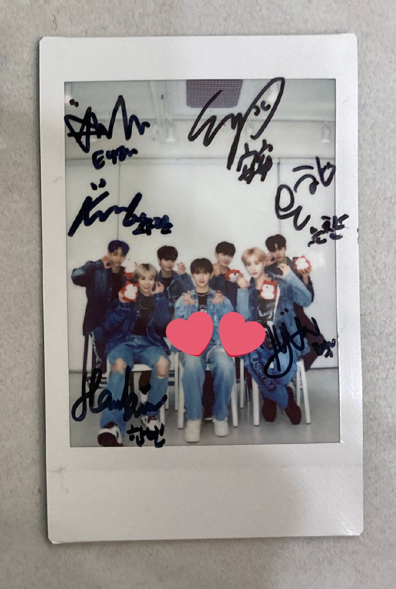 _apu17's tweet photo. 템페스트  은찬 싸인 폴라로이드 싸폴 양도합니다

은찬 mini2 앨범 스타일링 10.0
단체 15.0

10월 18일부터 20일까지 홍익대학교, 올림픽 지하철역에서 만나보실 수 있습니다

TEMPEST poca photocard sign polaroid 싸인 폴라 폴라로이드 양도 한빈 형섭 혁 은찬 루 화랑 태래 미공포 영통 wts pc https://t.co/unLsQvCpTr