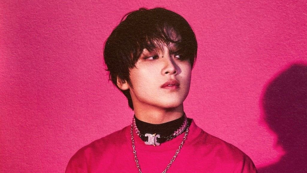 HCbodyguard's tweet photo. I am obsessed with the pink for haechan’s ‘Taste’ https://t.co/wwwV0m0sCk