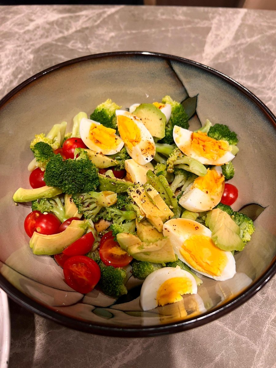 qwae_lcw's tweet image. これはダイエット中の友達全員が知っているディナーになるはずです。😘