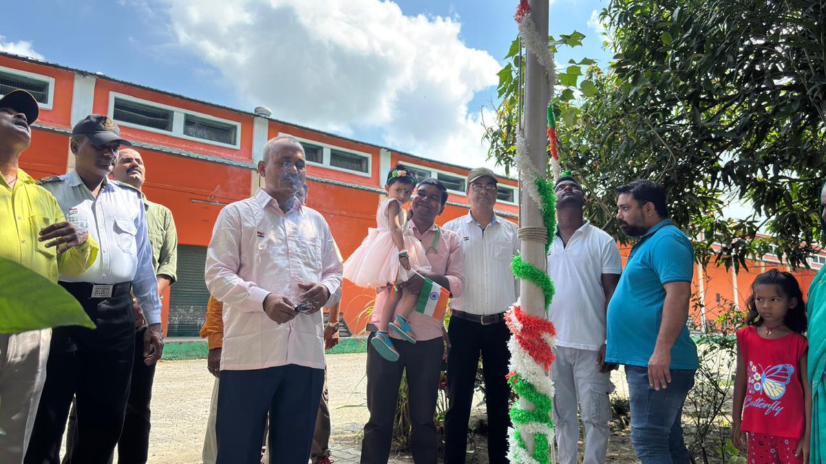 भारतीय खाद्य निगम खाद्य संग्रह भंडार बेलौरी, मण्डल कार्यालय पूर्णिया में बड़े गर्व और उत्साह के साथ स्वतंत्रता दिवस मनाया गया 🇮🇳