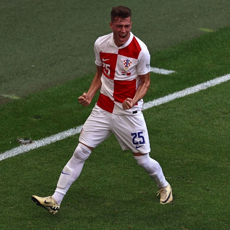 TPanduric1's tweet photo. @HNS_CFF @FIFAWorldCup https://t.co/H4TrsivjRq