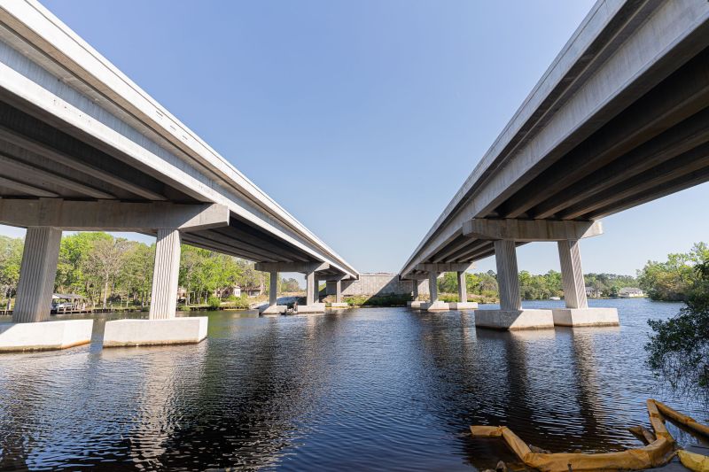 #LunesdeCarreteras
En servicio un tramo de 17 km (color verde) de First Coast Expressway (SR 23), circunvalación de Jacksonville (Florida). Absorberá + 8.000 vehículos.
Autopista de 2 calzadas separadas, 26 puentes, 3 enlaces, 3 peajes.
De las mayores obras de <a href="/SomosSacyr/">Sacyr</a> en 🇺🇸.