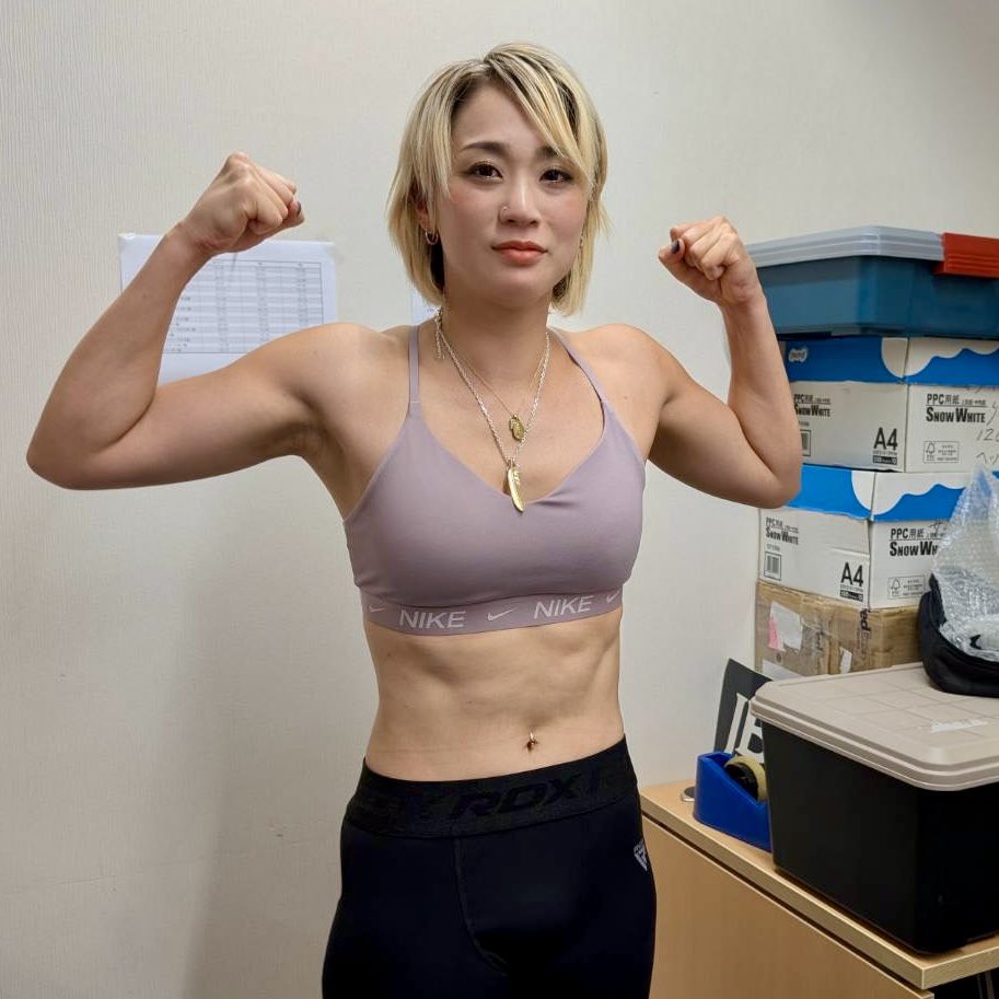 watanabe_gym's tweet photo. 🔥 8月19日（火）後楽園ホール「WLD.3」 🔥
OPBF王座の初防衛戦に臨む横山葵海と、WBOアジア王者の藤原茜、日本ランカー岡朱里が計量をパスしました。試合の模様は「Travel TV」でライブ配信となります。応援よろしくお願いします！💥
#横山葵海
#藤原茜
#岡朱里　
https://t.co/AFxvTnkPg6 https://t.co/AFVLXAE1XZ