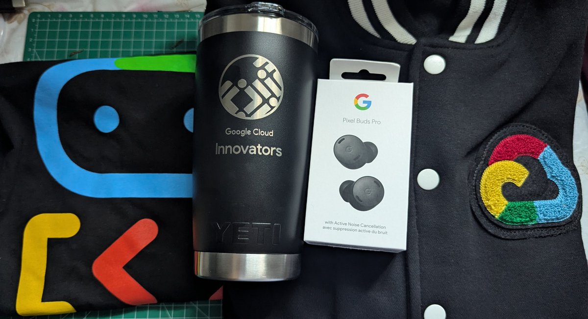 misskecupbung's tweet image. So excited I got this swag just this week from @GoogleDevExpert ! 

#GoogleCloud #GoogleDevelopers
