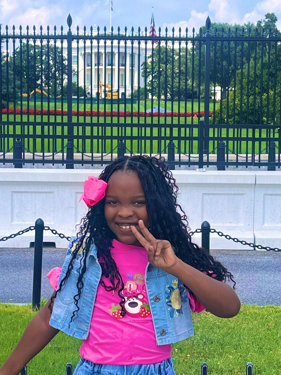 Daddy daughter vacation 🍭✅