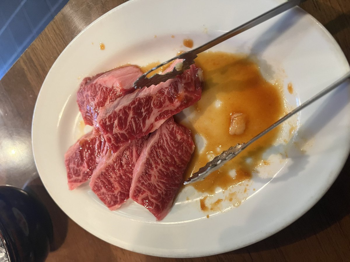 帰任休暇ラストの週末晩御飯はやっぱり神崎川の一福でがっつりヤキニグ！マスターに連絡を入れてあったので、今日入ったばかりの新鮮なタンレバロースハラミをむさぼり喰らうことが出来ました！長期休暇で腑抜けたワイにパワーが漲った夜だったꉂ🤣𐤔