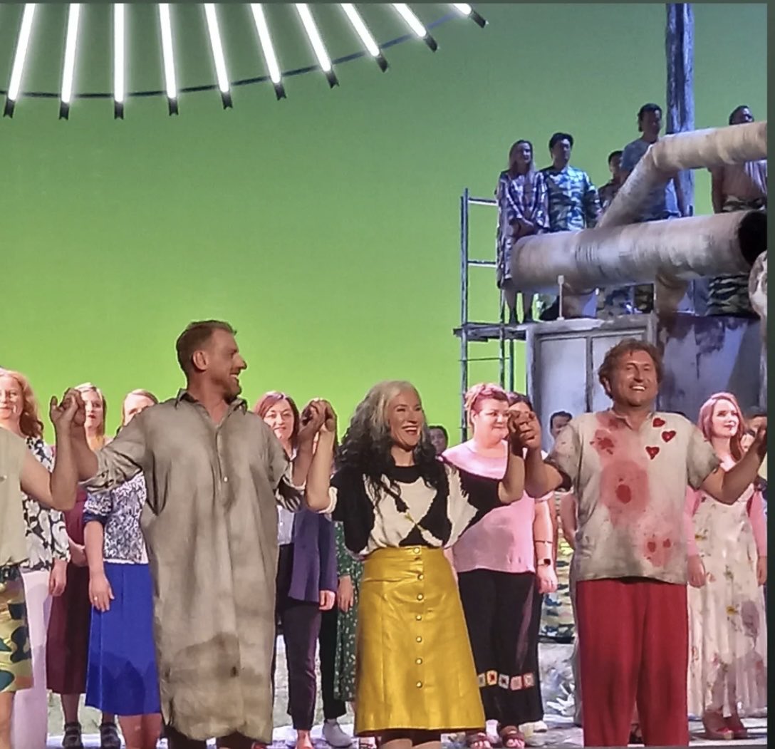 GGboeck's tweet image. „…ein Federbett🤩😍🐮🌹…“ 
Zurück ⁦@operzuerich⁩ 

DANKE an das gesamte #parsifal -Team ⁦@WagnerFestival⁩ 🙏🙏🙏