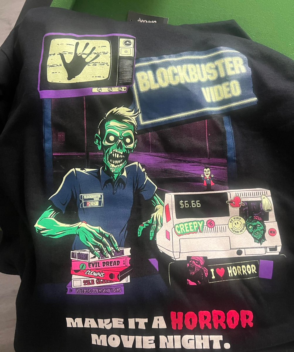 #IYKYK <a href="/blockbuster/">Blockbuster</a> @FrightBlog  #MakeItAHorrorNight Mic 🎙️ 🕷️