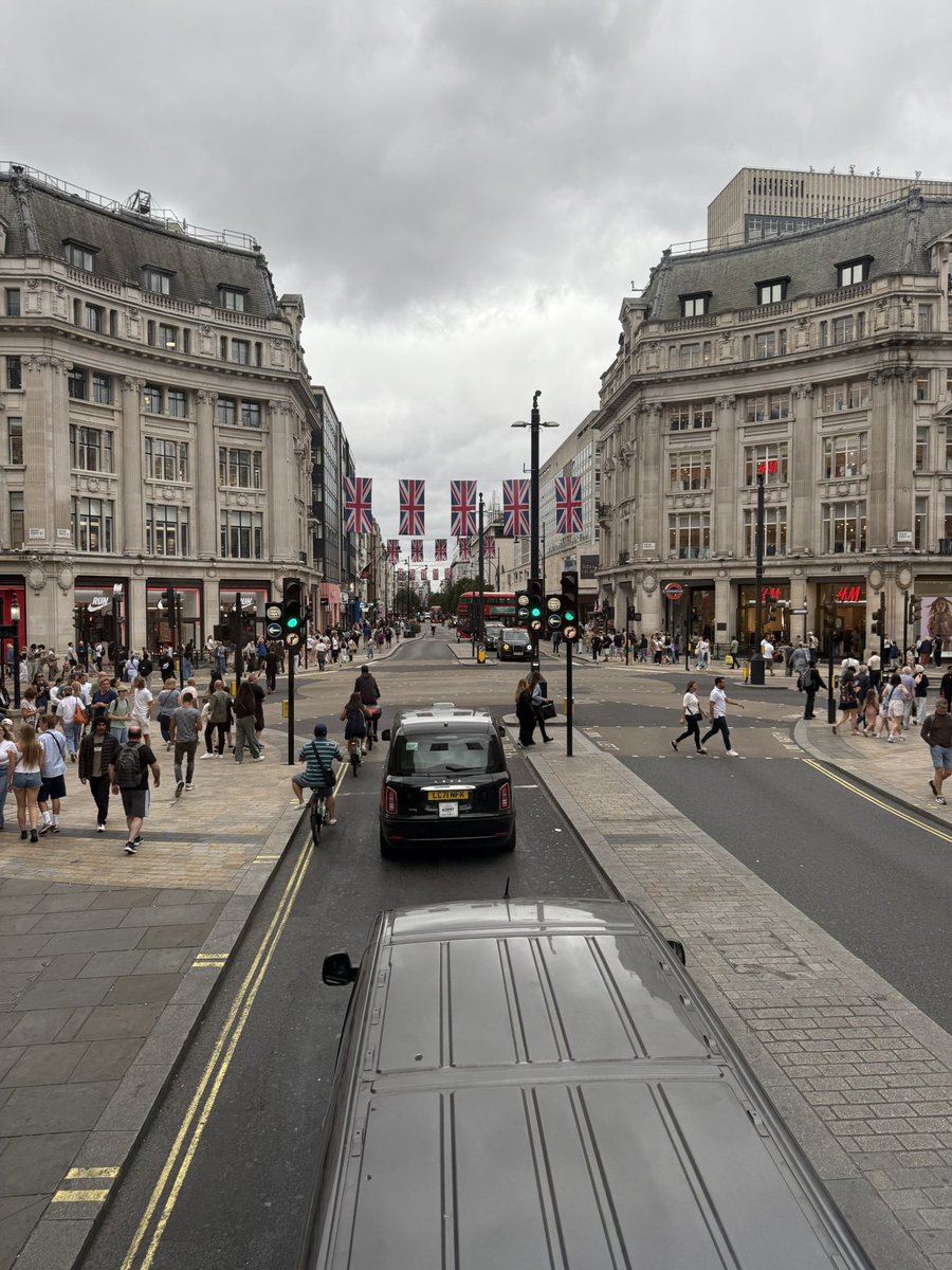 Oxford, "selfridges" 💂