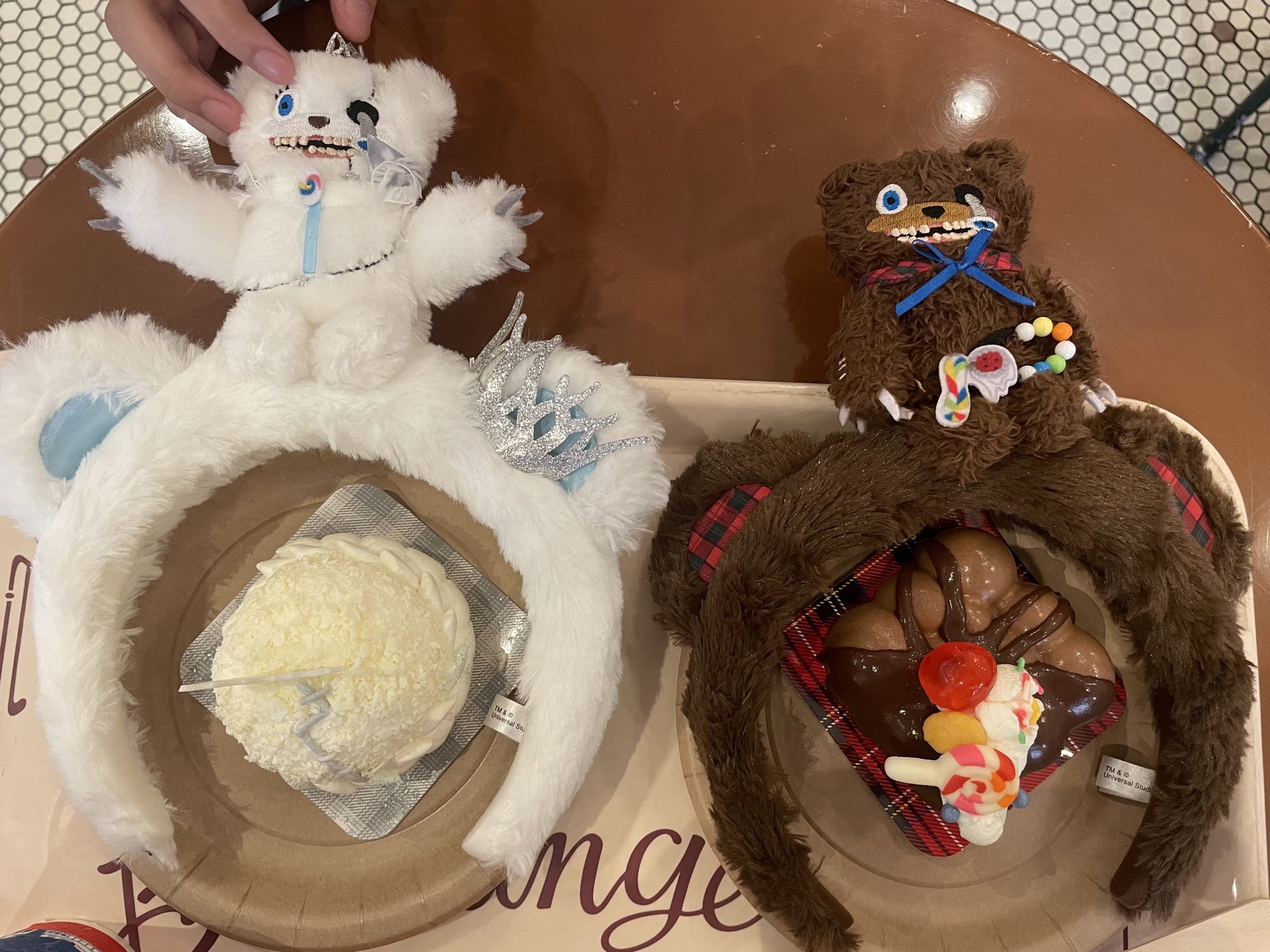 ☆こちさま専用☆ユニバチケット　3月27日　ワンデイ USJ 任天堂 ネックレスポーチ 1UPキノコ お土産 グッズ 公式