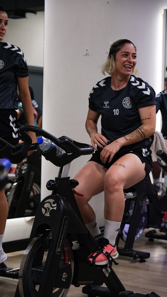 gsanayispor's tweet photo. Takımımız günü spinning antrenmanı ile tamamladı 🚴♀️
#AirFit https://t.co/8UVXfRyDWd