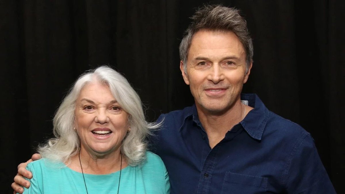 FashionJatra's tweet image. Tyne Daly Explains Why She Wasn’t Invited to Tim Daly and Téa Leoni’s Private New York Wedding
👑To more details...shorturl.at/XMURX

#timdaly #entertainment