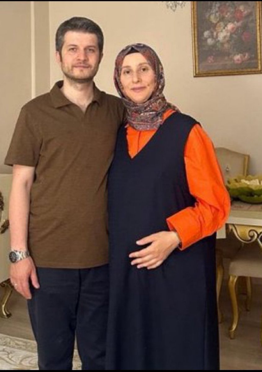 ✌ Fatma Aksoy 🇹🇷 (@miyakontesss) on Twitter photo Merve Zayım doğum için hastanede. 2 Temmuz’dan beri tutuklu, 5 tahliye talebi reddedildi. Doğumdan sonra cezaevine bebeğiyle dönmesi insanlık dışıdır. Bu zulüm sona ermeli, derhal tahliye edilmelidir.
<a href="/meraldanis/">Meral Danış Beştaş</a>
KelepçeliDoğum Merve Zayım doğum için hastanede. 2 Temmuz’dan beri tutuklu, 5 tahliye talebi reddedildi. Doğumdan sonra cezaevine bebeğiyle dönmesi insanlık dışıdır. Bu zulüm sona ermeli, derhal tahliye edilmelidir.
<a href="/meraldanis/">Meral Danış Beştaş</a>
KelepçeliDoğum