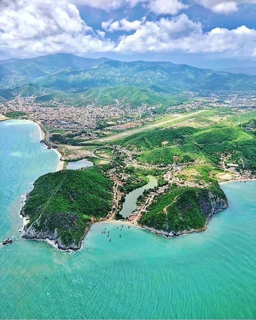 Espectacular vista aérea 
CARUPANO 
Edo Sucre VENEZUELA 
🇻🇪🇻🇪🇻🇪🇻🇪🇻🇪🇻🇪🇻🇪🇻🇪🇻🇪🇻🇪🇻🇪
<a href="/venezuelaenfoto/">Venezuela en Foto</a>