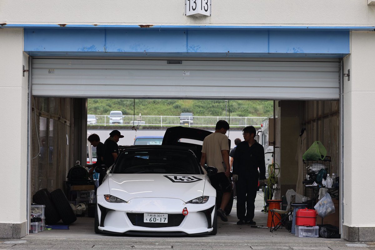 よすけ tweet media