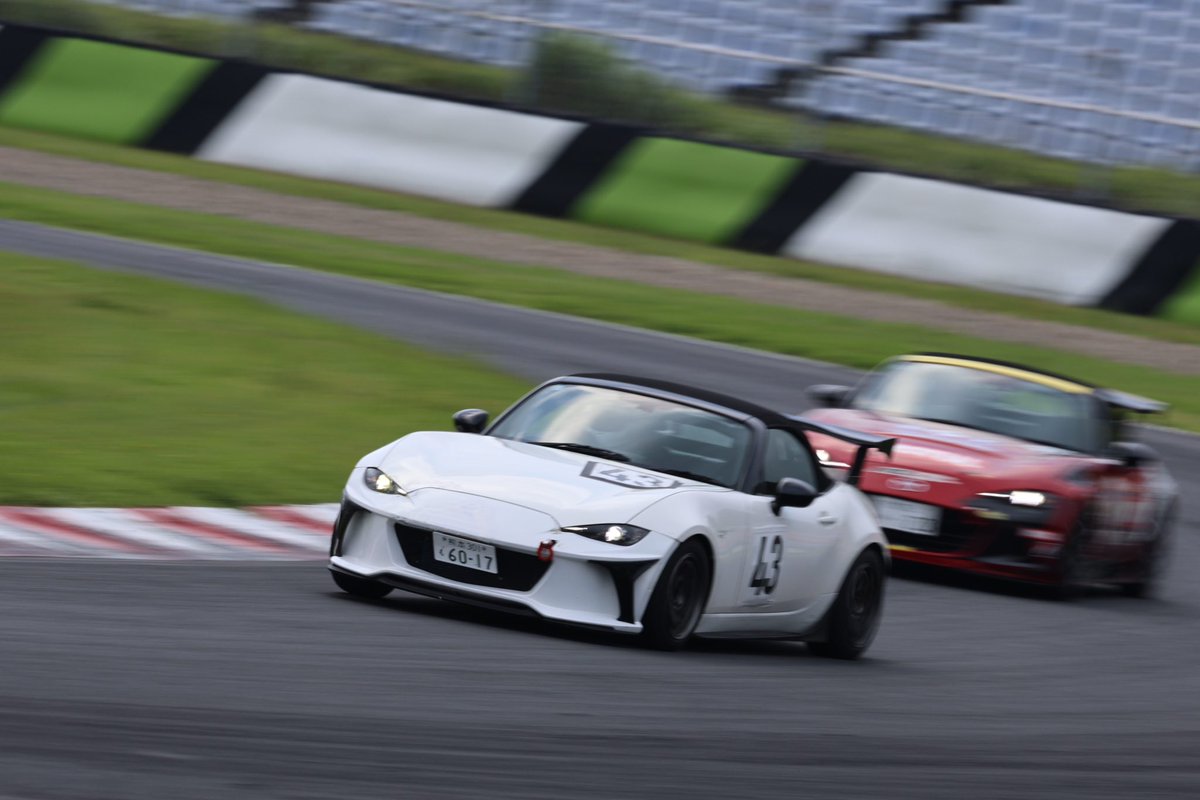 よすけ tweet media