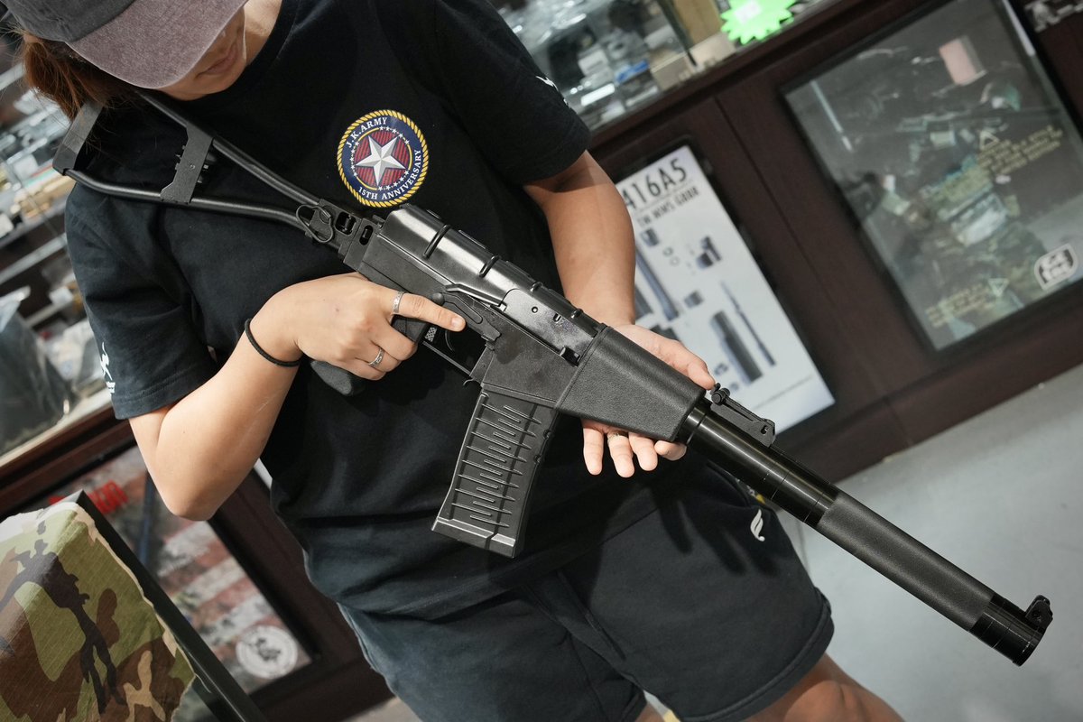 jkarmy_int's tweet photo. King Arms AS VAL AEG Rifle !!!
#kingarms #asval #aeg https://t.co/NfJFlbCXsw