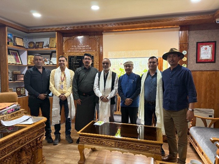 nhpcltd's tweet photo. Shri Uttam Lal, Director (Personnel), #NHPC met Shri Tashi Gyalson, Hon’ble Chief Executive Councillor, Ladakh Autonomous Hill Development Council (LAHDC) Leh on 18.08.2025. During the meeting, Shri Lal briefed him about NHPC’s flagship CSR initiative Shiksha Rath 7.0, aimed at the holistic development of seven border villages of Ladakh through focused interventions in education, healthcare, skill development and sustainable livelihoods which has been successfully completed in Turtuk on 17.08.2025. 

Shri Uttam Lal also highlighted the strategic importance of NHPC’s operational power stations viz Nimmo Bazgo (45 MW) and Chutak (44 MW) in ensuring reliable power supply and supporting the overall development of Ladakh. Shri Tashi Gyalson lauded NHPC’s efforts and appreciated its commitment towards the overall development of the region.
#NHPC #CSR #ShikshaRath #Ladakh #LAHDC #SustainableDevelopment #PoweringLadakh #CommunityDevelopment 
@MinOfPower @mlkhattar  @officeofmlk @tashi_gyalson @ANI @PTI_News @PIB_India