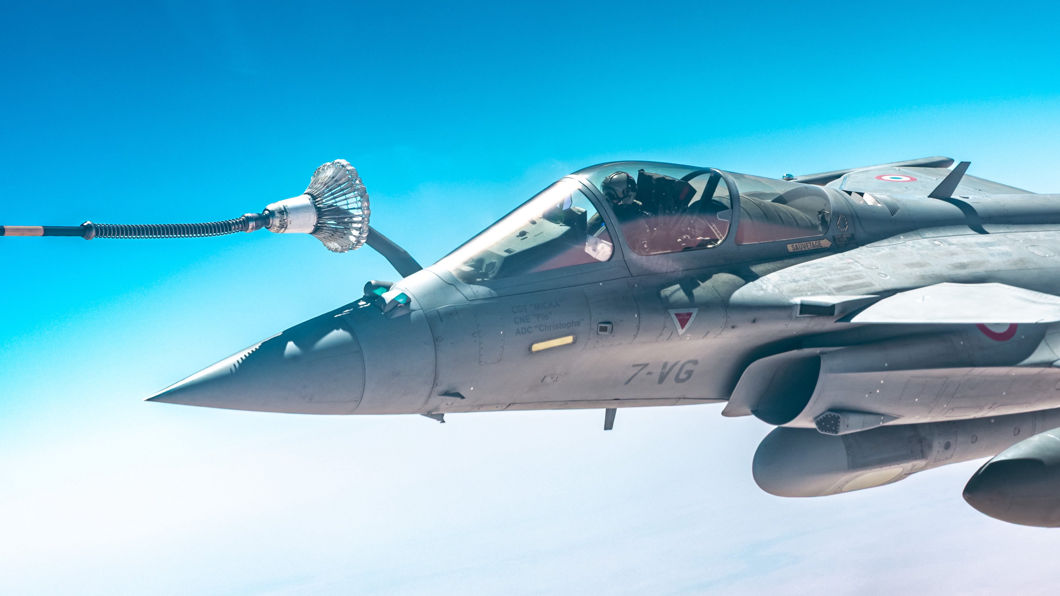 GyoRP2aXcAA5yOS?format=jpg&name=4096x409