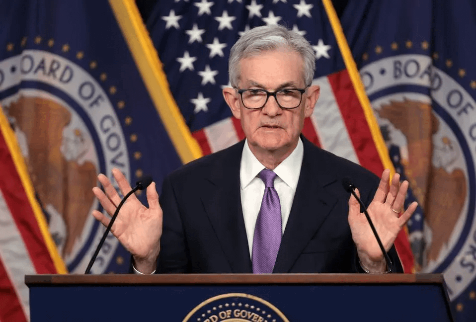 DeFiTracer's tweet photo. 🚨 FED WILL CUT RATES IN SEPTEMBER!

$BTC will hit $200,000.

$ETH is going to $15,000.

Altcoins will pump 100x soon.

Do NOT get shaken out now. https://t.co/kDqXoxW5z1