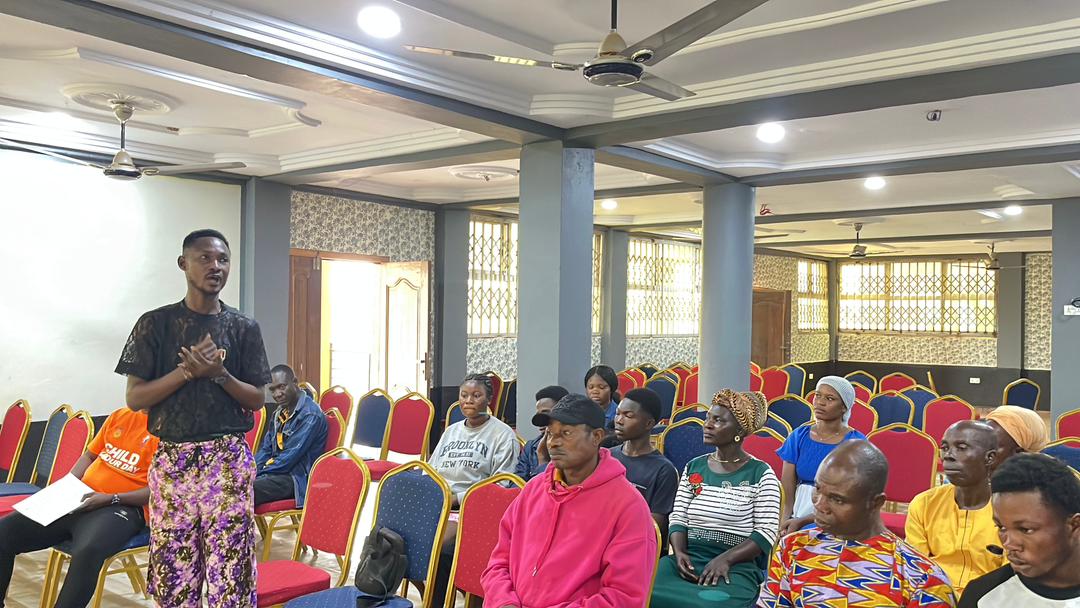 Aug 2, 2025: In #AmansieWest, farmer unions, 22 apprenticeship beneficiaries, parents &amp; mastercraft persons met to strengthen the fight against child labour and orient families on #apprenticeship roles &amp; responsibilities.
#AnAdultIsAChildWhoHasSurvived #ChildLabour