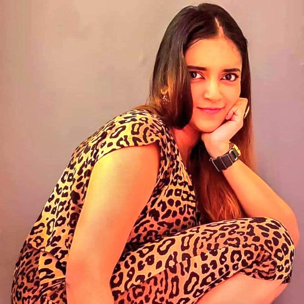 Actor Kayal Devaraj tweet media