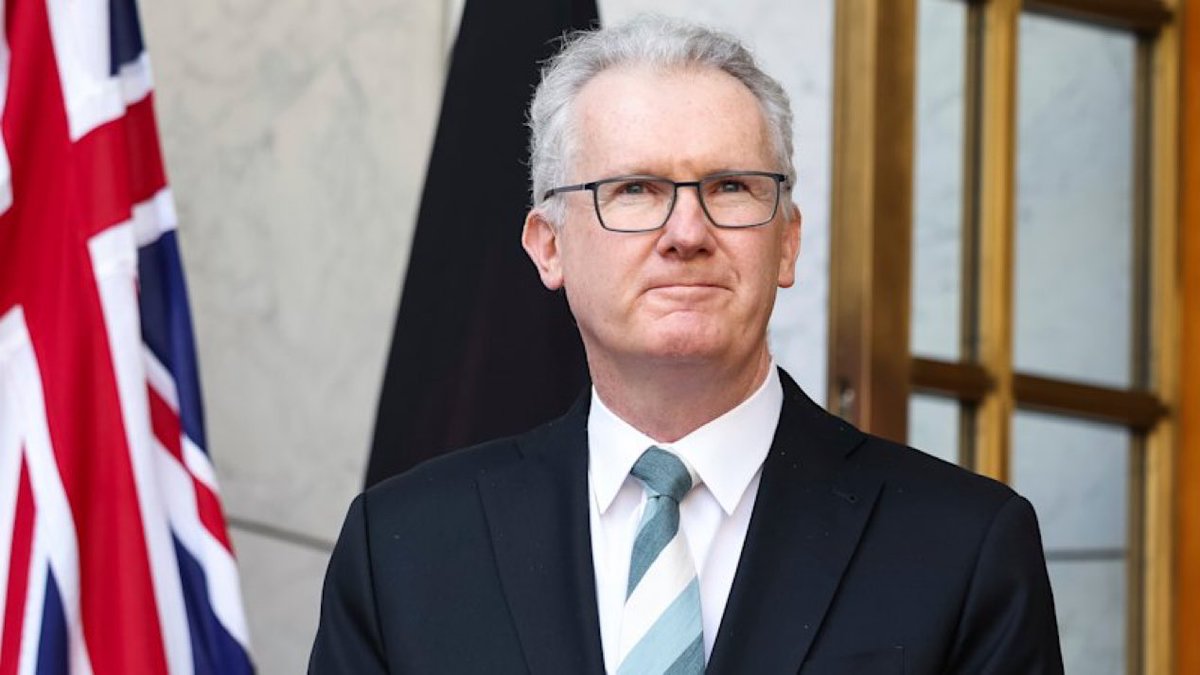 Australia cancels Israeli politician's visa, just day before speaking tour

Senior MP Simcha Rothman slapped with 3-year ban — Sky News

'If you're coming to Australia to spread message of hate, we don’t want you here' — Interior Minister Burke