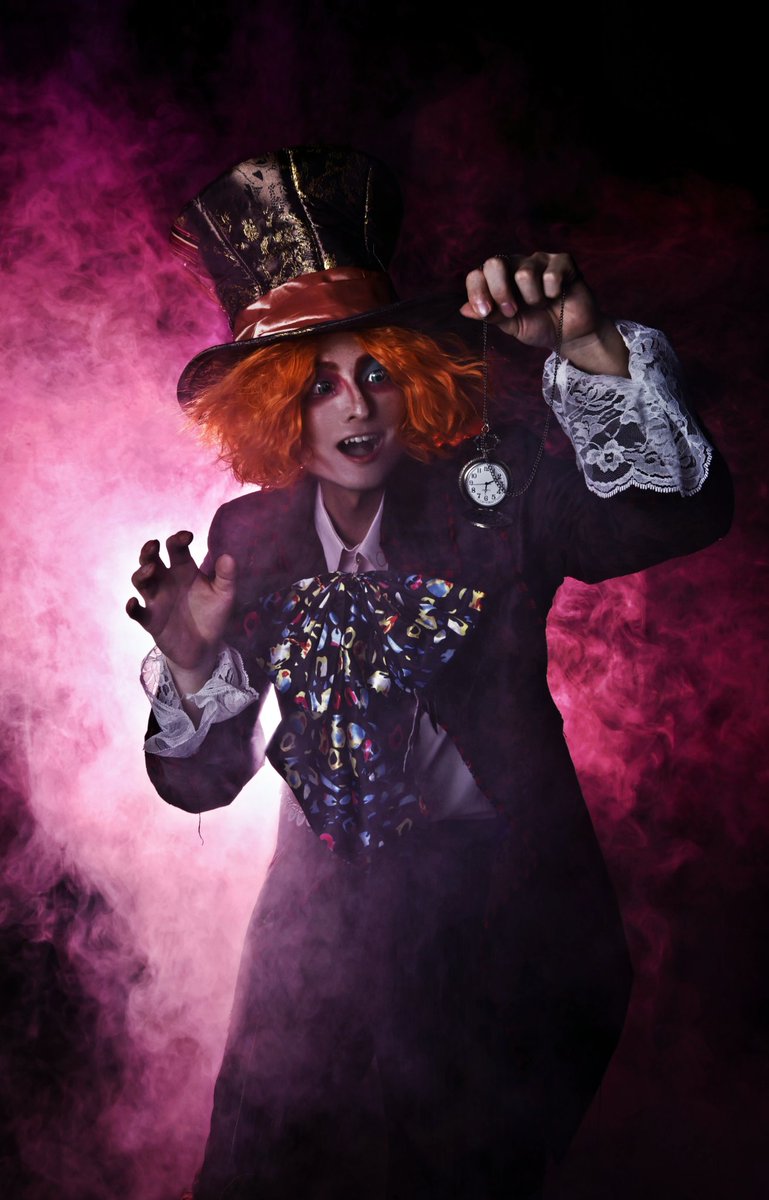 〈コスプレ/cosplay〉

【アリス・イン・ワンダーランド
  　/マッドハッター】

┈┈┈┈┈┈┈┈┈┈┈┈┈┈┈┈┈

　 　…時計がまた動き出した!

┈┈┈┈┈┈┈┈┈┈┈┈┈┈┈┈┈

📸:<a href="/neko23_2525/">黒猫　２３日音楽堂</a>さん
#studiomonochrome10周年 
#ふくすけ交流会30 #Dハロ
#ふしぎの国のアリス #Dヲタ