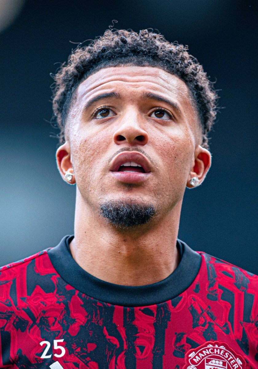 🚨 BREAKING: 

Jadon Sancho, currently NOT accepting AS Roma proposal and NOT even in talks with Besiktas.

[<a href="/FabrizioRomano/">Fabrizio Romano</a>]