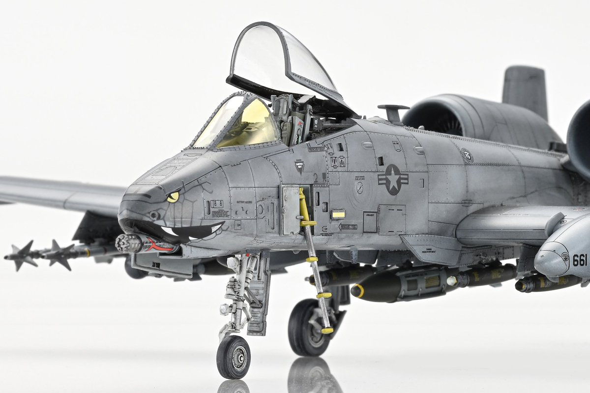 グレートウォールホビー 1/72 アメリカ空軍 A-10C 攻撃機 製作：副田