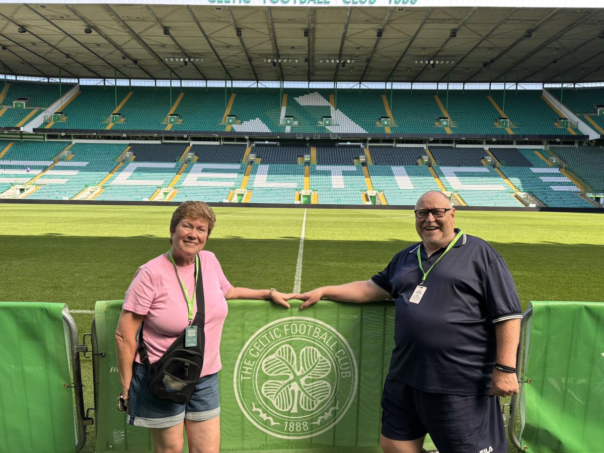 A couple of visitors from Australia in Paradise yesterday