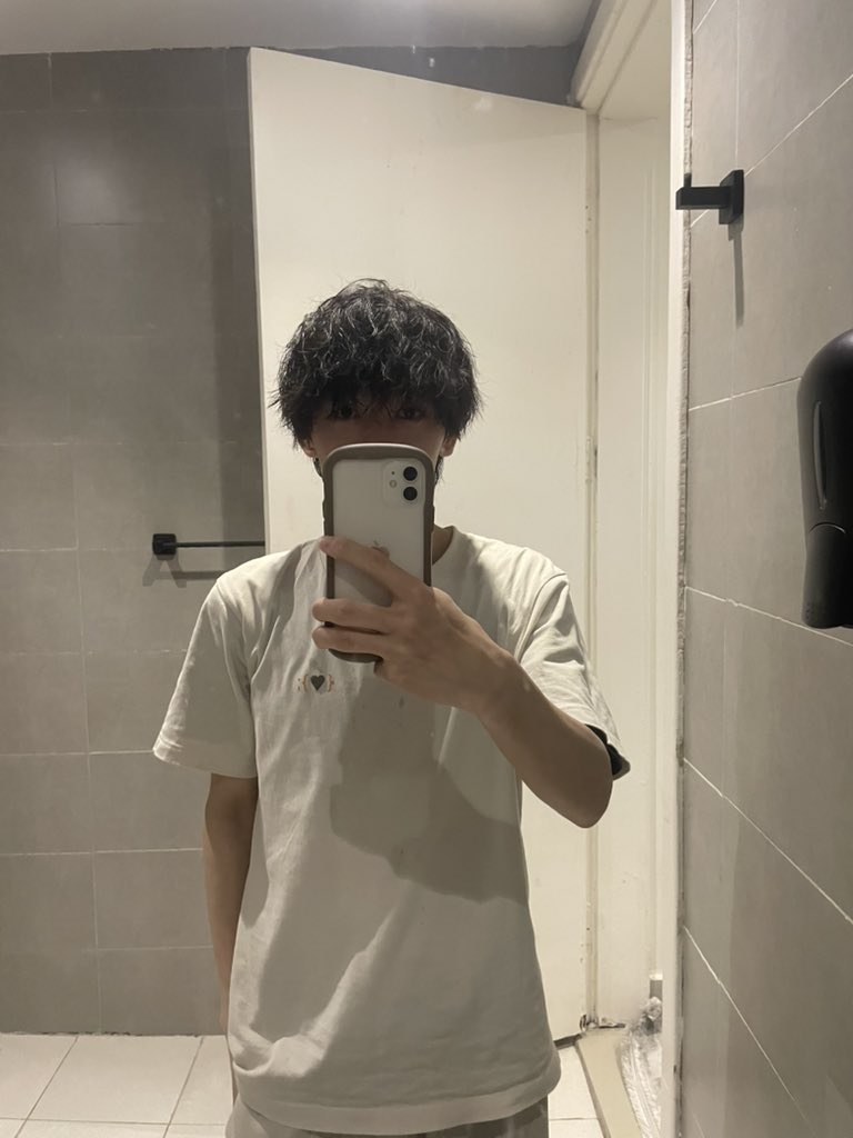 サウジ発が今日の夜便なので僕らもAirbnb出て本戦組のホテル向かいます！
繋げてくれたtakoくんありがと〜！！