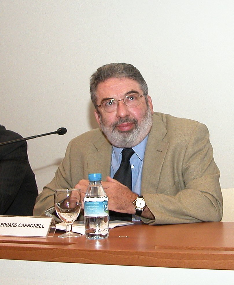 Tant el president, en nom del patronat, com tot el Museu, estem profundament tristos per la mort d’Eduard Carbonell, director del MNAC entre 1994 i 2005. El recordem com un referent imprescindible de la cultura i de la història de l’art al nostre país.
🧵👇