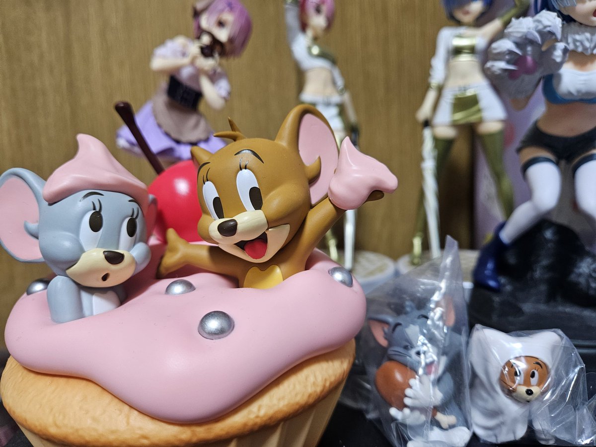 mmkt128's tweet photo. お友達にもらったトムジェリ❤
可愛すぎるーーー！！ https://t.co/ey8zstHtru