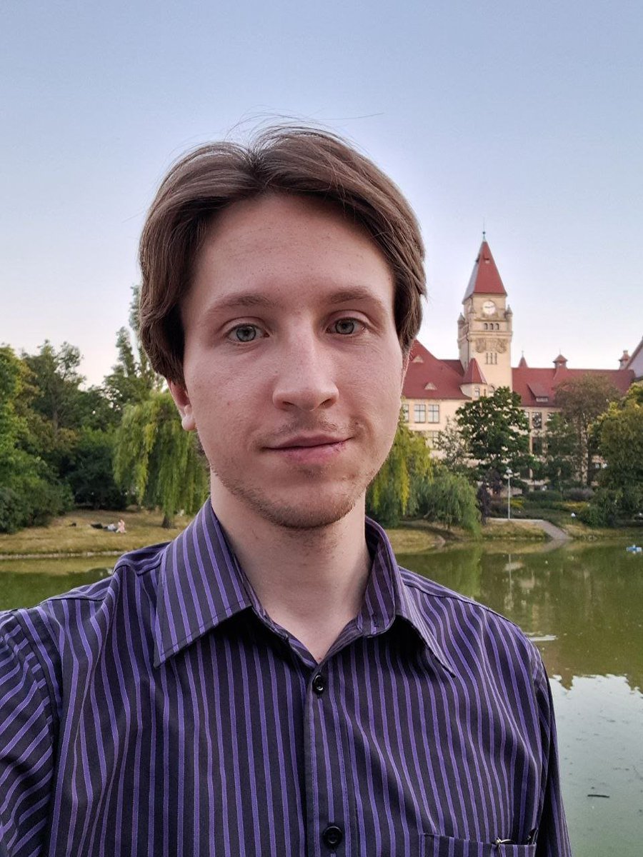 bubnovbog's tweet image. Хочу попросить вас о помощи. В этот раз причина — не крайняя нужда, но уникальная возможность, которую грешно упускать. Мне одобрили семестр учебы в Гумбольтовском университете в Берлине по обмену. Я оплатил 800 евро залога за общежитие, но у меня нет 300 евро на оплату семестра