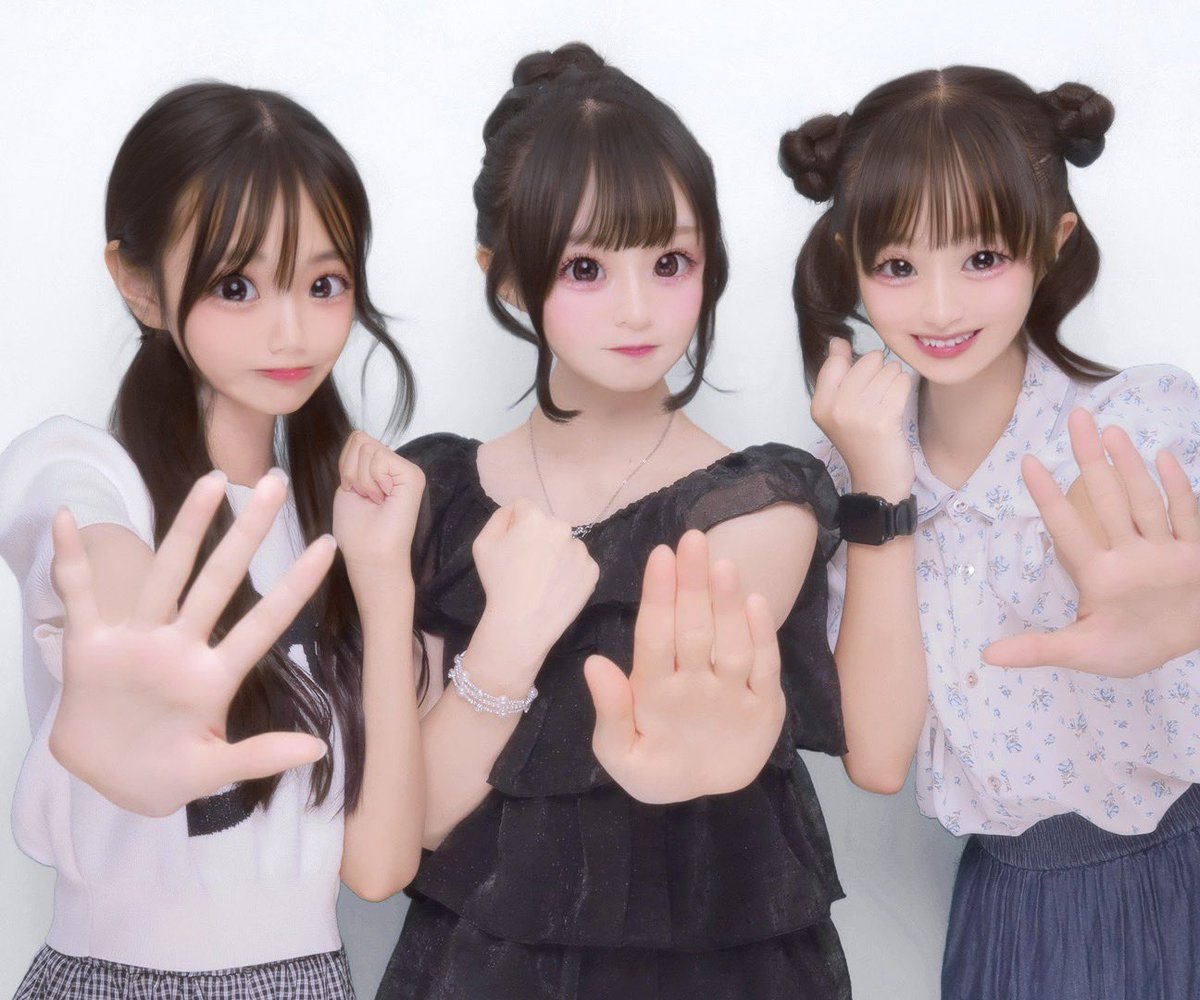 こんばんは🌛るっきーですꔛෆ🌹❤️ྀི この前サエちゃんとリオにゃん