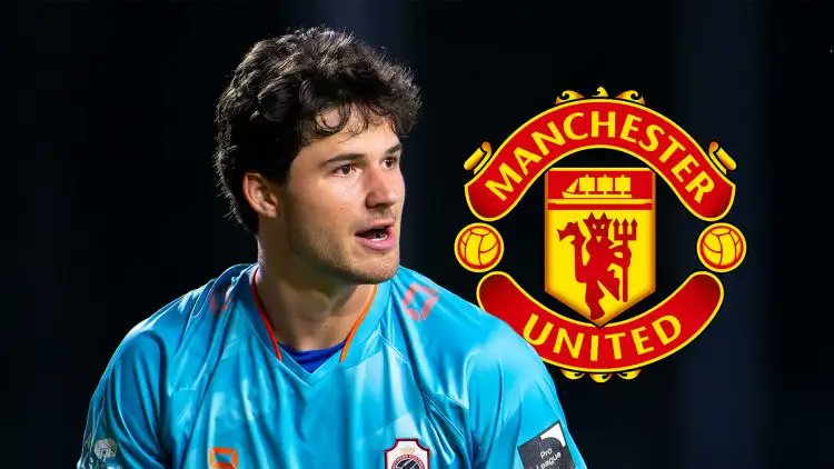 Manchester United are increasingly confident of signing Royal Antwerp goalkeeper Senne Lammens! 🔥🔴⚫️ #MUFC 

<a href="/DeanJonesSoccer/">Dean Jones</a> ✍️