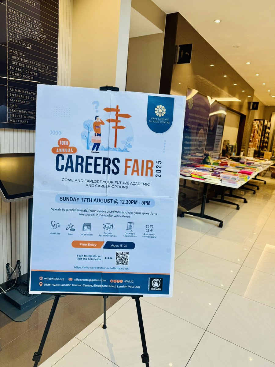 DrAyshaRaza's tweet photo. Another successful #careersfair at @wliconline yesterday, great to chat to lots of #youngpeople starting on their #highereducation & #work journey, eclectic chats on #neuroscience #medicine #speechandlanguagetherapy #localgov #advocacy #volunteering #charities #politics https://t.co/XEUq9CiucG