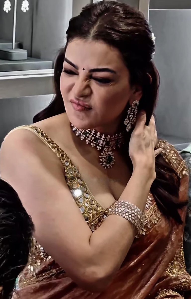 Anyone for real meet bi sex in Hyderabad🥵 
I have room🔥🔥