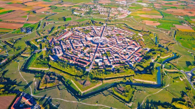 Varo,el último Gaullista 🇪🇸🇫🇷🇺🇦🚁🚔 tweet media