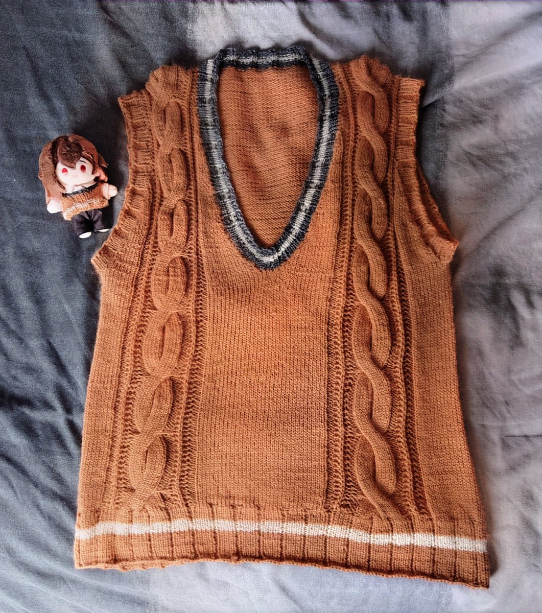 All done~ Little Serpent approved! 👍 

#NyakaniArt

Photo credit Nukani FB