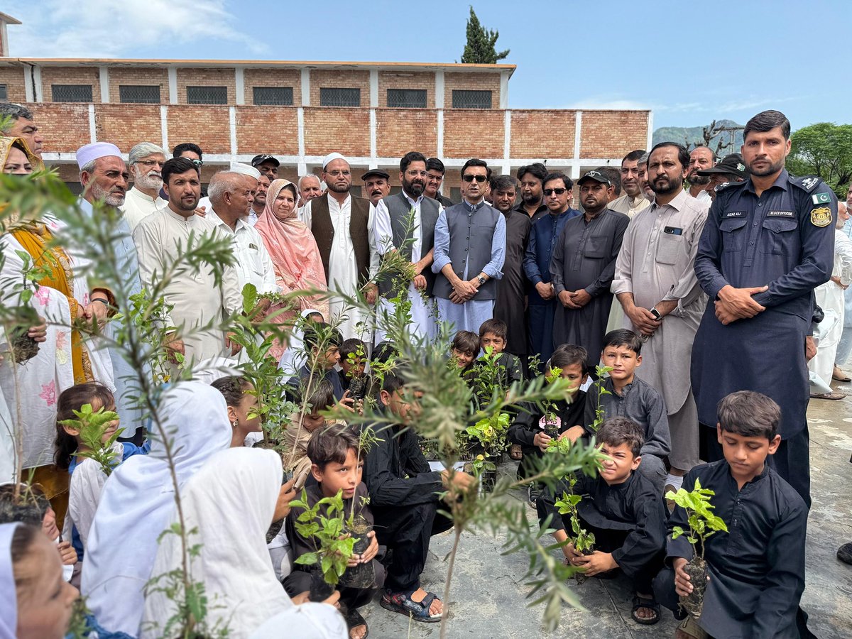 FaisalKTarakai's tweet photo. Imran Khan was the leader who first raised his voice on climate change and launched the Billion Tree campaign. Today, under the same vision, the Monsoon Plantation Drive continues in Khyber Pakhtunkhwa, a step towards a green and secure future.
#OneTreeOneLife #KPEducation #ClimateAction