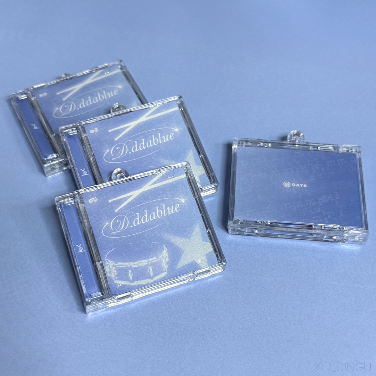 도운이의 생일을 맞이하여 #RT 추첨을 통해 미니CD 키링을 드립니다.ᐟ

ᰔ마이데이 한정
ᰔ기존 맞팔 2명 &amp; 전체 2명 >> 총 4명
ᰔ반택 수령 가능하신 분(배송비X)
ᰔ8/25 당첨자 발표

*CD에 NFC 태그 시 ‘문득’ 뮤비가 나와요 ૮ •̀ . •́.ა