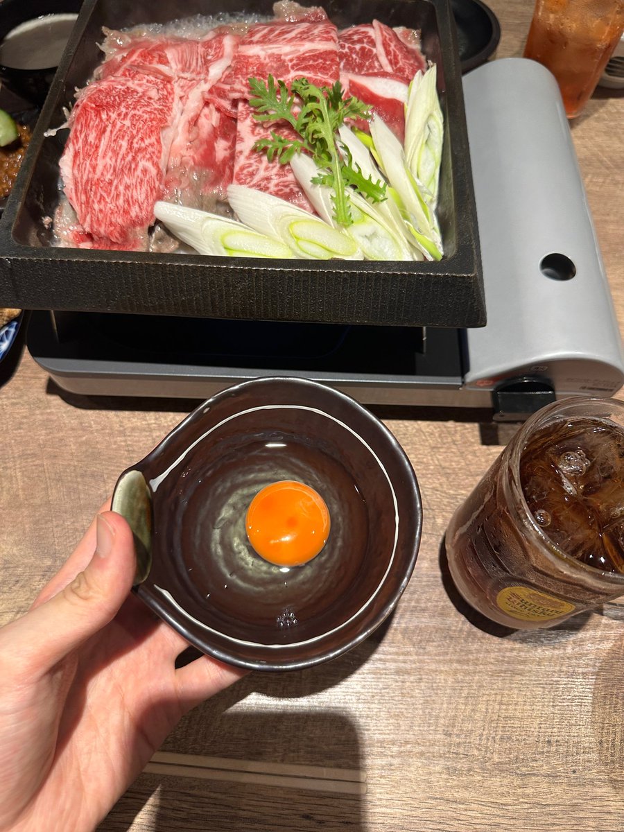 -`♡´- tweet media