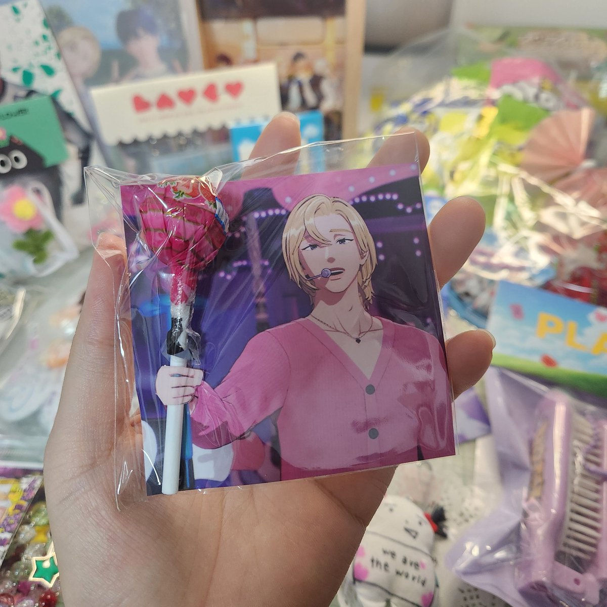 나눔 받은거 정리중린데 얘가 ㄴㅁ 웄김ㅋ ㅋ ㅋ ㅋㅋ ㅋ ㅋㅋ ㅋ어케 이런 생각을...기여운 풀리들....