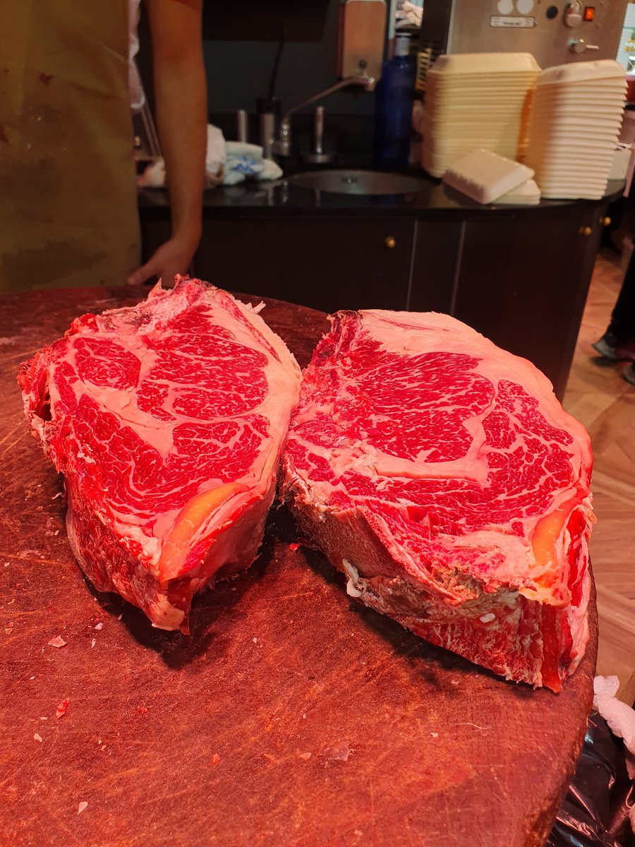 Luis de Paz Dávila (@ldepazd) on Twitter photo En Julián <a href="/MercadoDeLaPaz/">Mercado de  la Paz</a> te preparan el vacuno fino, para 'carpaccio' ... En Julián <a href="/MercadoDeLaPaz/">Mercado de  la Paz</a> te preparan el vacuno fino, para 'carpaccio' ...