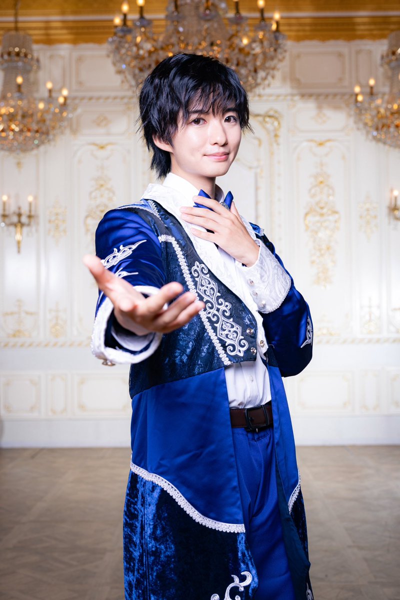 chronogenesis91's tweet photo. 【新体制】

2025.8.26 クロノ★ジェネシス新体制

新ビジュアル公開

★黄色担当
　松坂 奏澄（まつざか かなと）
   @Kanato_Chrono 

★新メンバー・桃色担当
　伊藤 涼真（いとう りょうま）
    @Ryoma_Chrono 

このツイートがRP + いいね=500達成で
次のメンバー公開👑💫

 #クロノジェネシス
#クロジェネ
#メンズアイドル