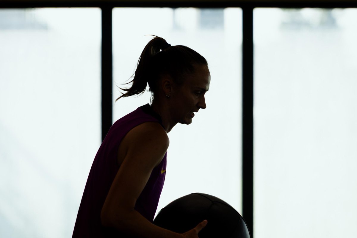 Caroline Graham tweet media