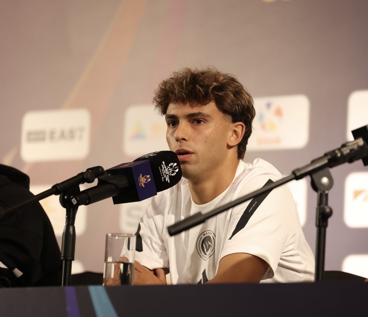 AlNassrFC's tweet image. " متشوّق لمباراتي الرسمية الأولى، وهدفنا تحقيق اللقب "
نجمنا الجديد جواو فيليكس يتحدّث عبر المؤتمر الصحفي 🎙️
#النصر_الاتحاد | #النصر_في_هونغ_كونغ